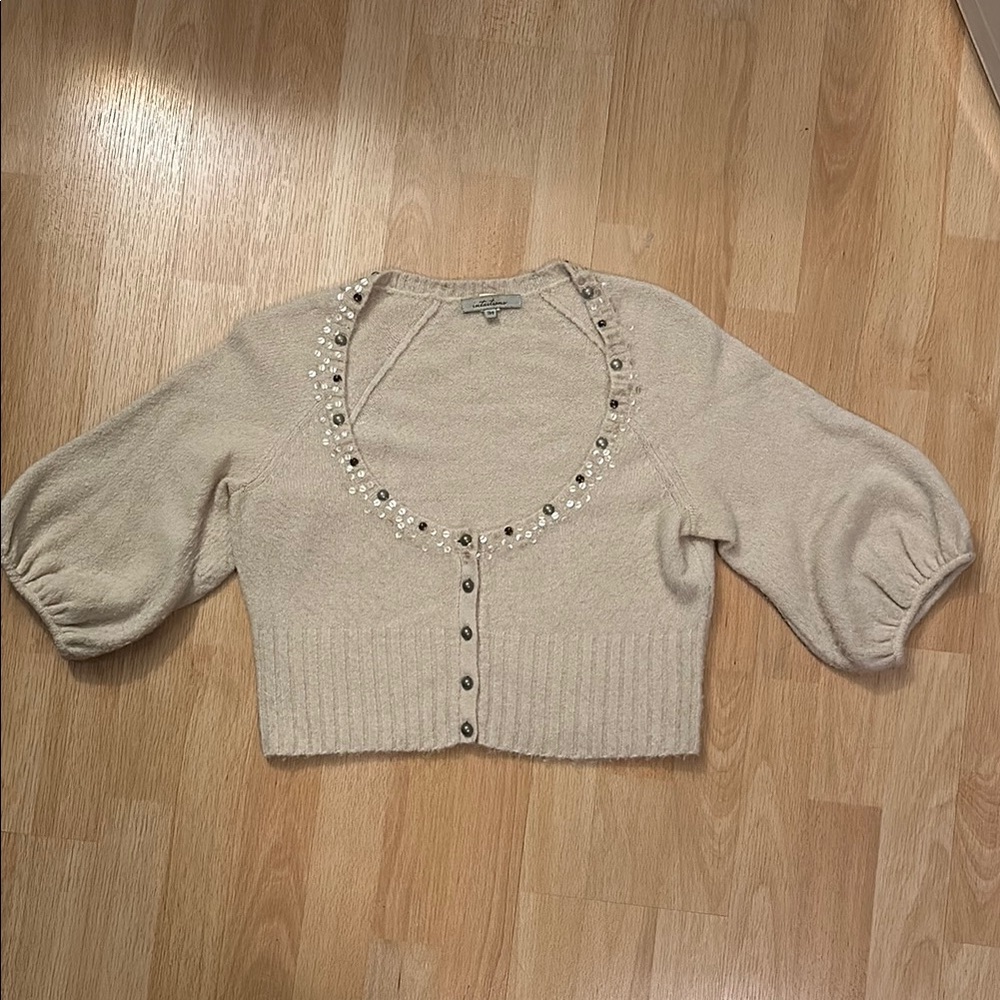 Intuitions Elegant Cream Sweater with Embellished Neckline M